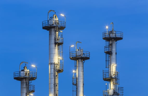 Common challenges in the distillation process include pressure fluctuations, poor control, feed variability, temperature changes, and deteriorating equipment. Common challenges in the distillation process include pressure fluctuations, poor control, feed variability, temperature changes, and deteriorating equipment.