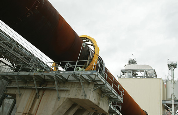 Minimizing variability in the recausticizing process is crucial to ensure consistent cooking of the wood chips in the pulping process.  Minimizing variability in the recausticizing process is crucial to ensure consistent cooking of the wood chips in the pulping process.