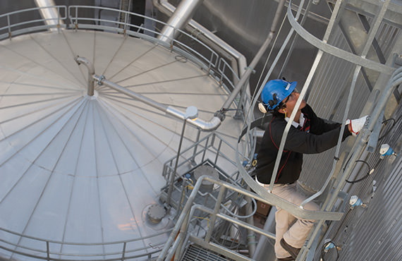 Il est difficile, mais essentiel, de mesurer le niveau du tambour de chaudière puisque le contrôle du niveau de l’eau doit être précis. Il est difficile, mais essentiel, de mesurer le niveau du tambour de chaudière puisque le contrôle du niveau de l’eau doit être précis.